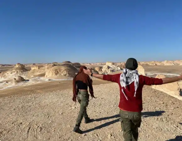 White & Black Desert Adventure – 2 Days Safari